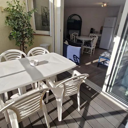 Avec Parking, Animaux Admis - 4 Pers.